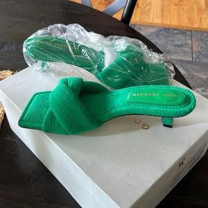 Good American Terry shoes/sandals 6 1/2